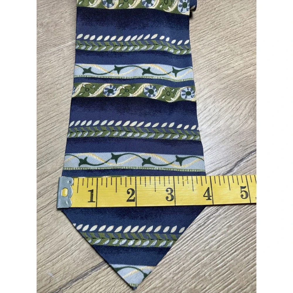 George Machado mens necktie