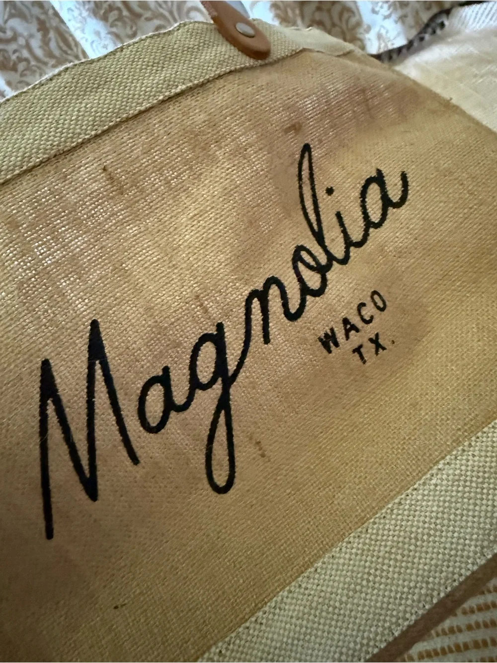 Magnolia script market