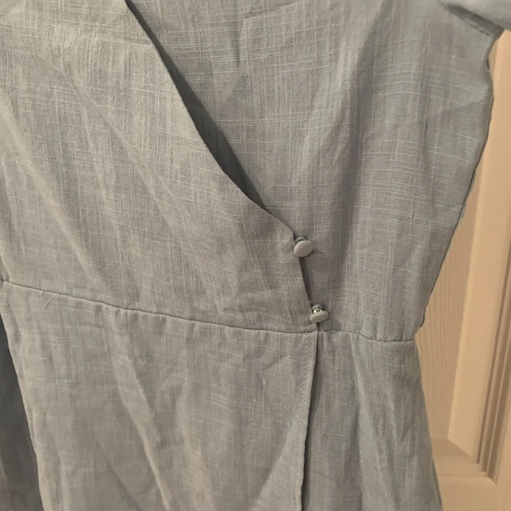 N/A neckline perfect easter