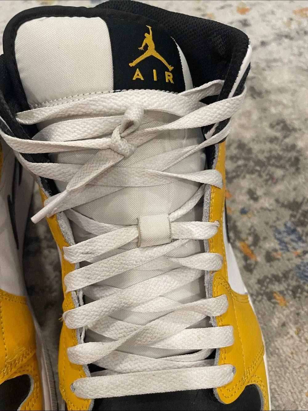 Jordan stylish mid