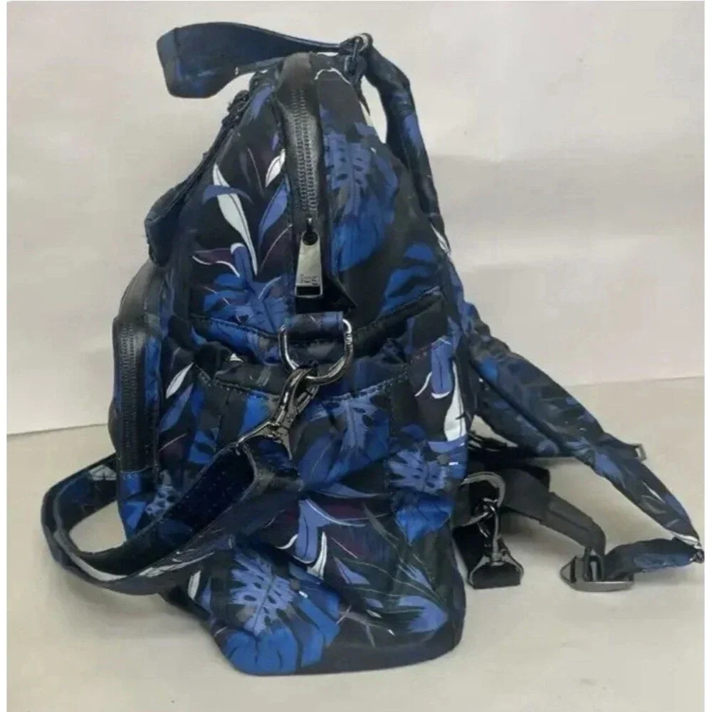 lug camper crossbody