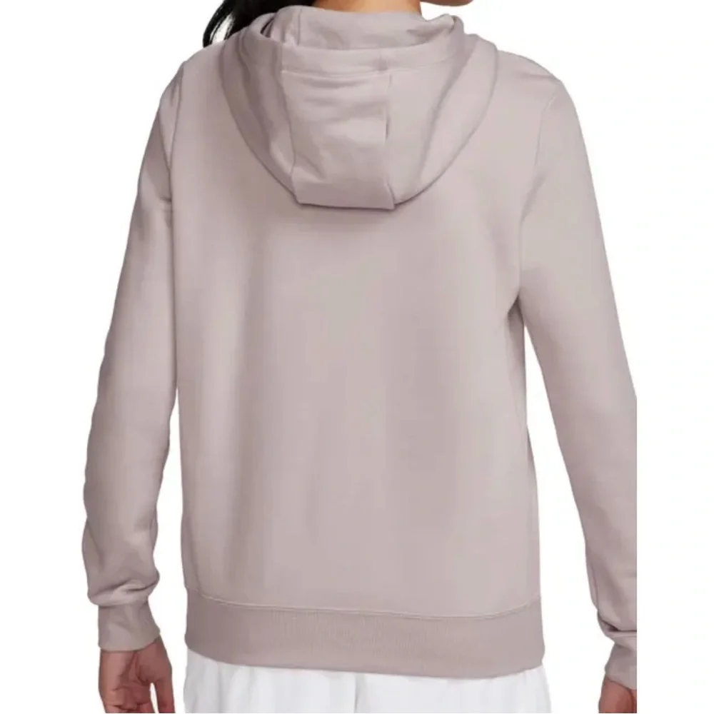 Nike nwt sportswear