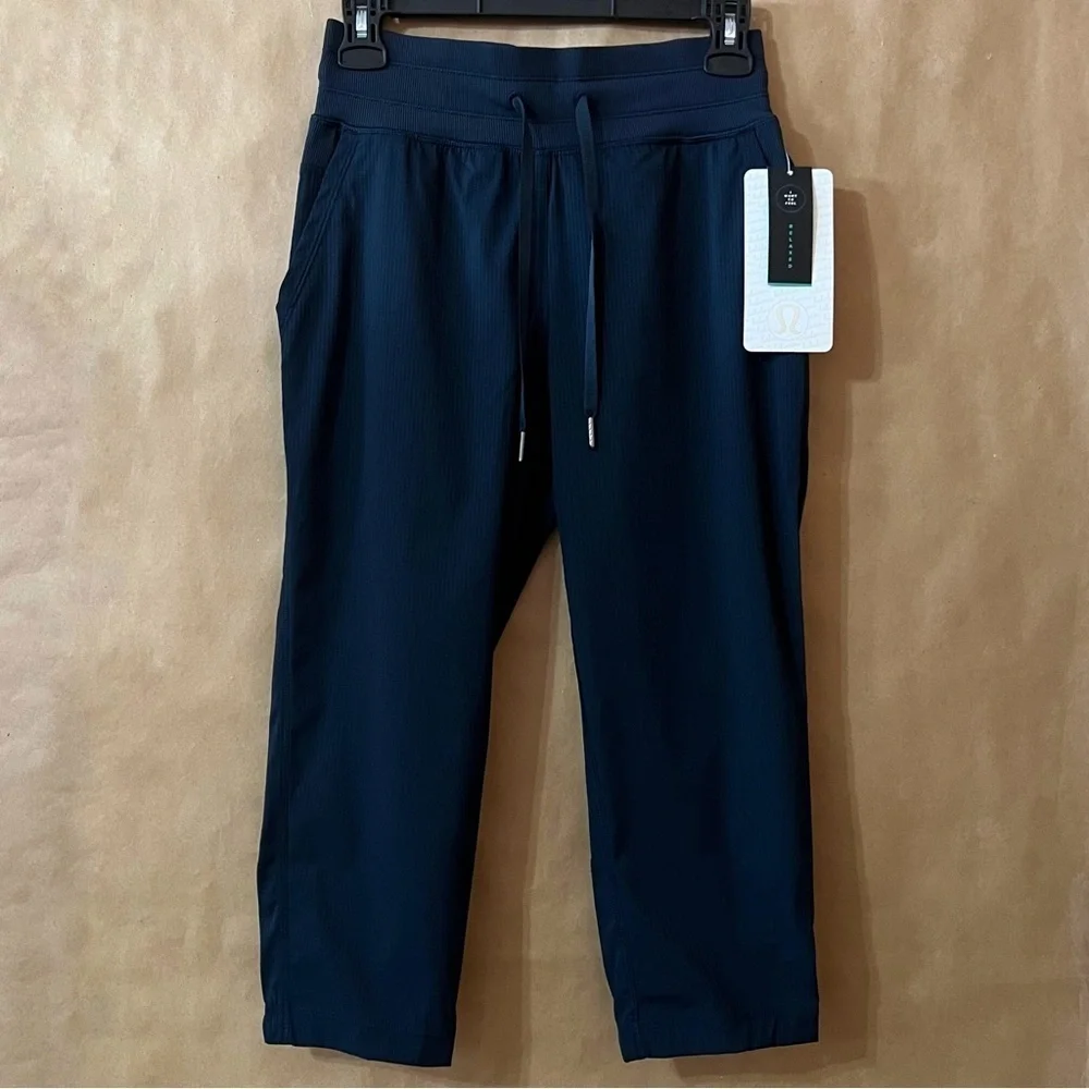 Lululemon | NWT Dance Studio Crop II (Unlined 20