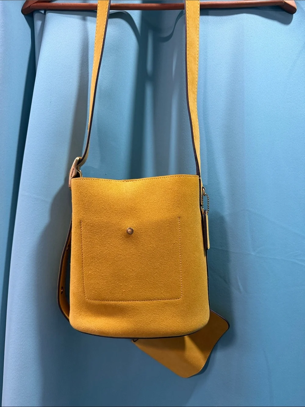 Coach Outlet Bleecker Bucket Bag 21