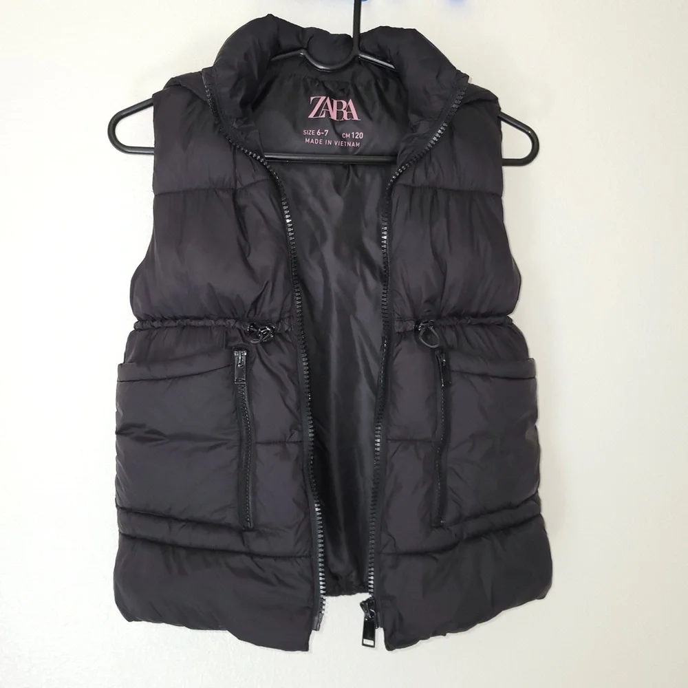 Zara black puff