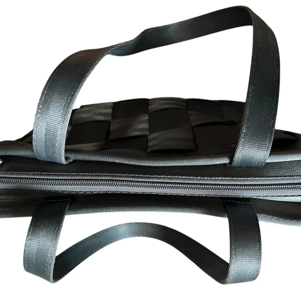 Harveys Seatbelt Bag Tote/Purse - Dark Gray Woven Style