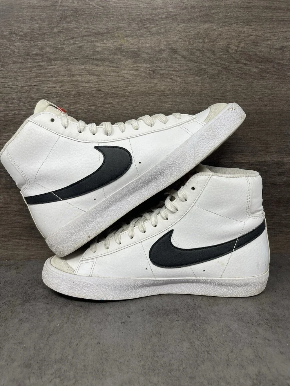 Nike color leather code