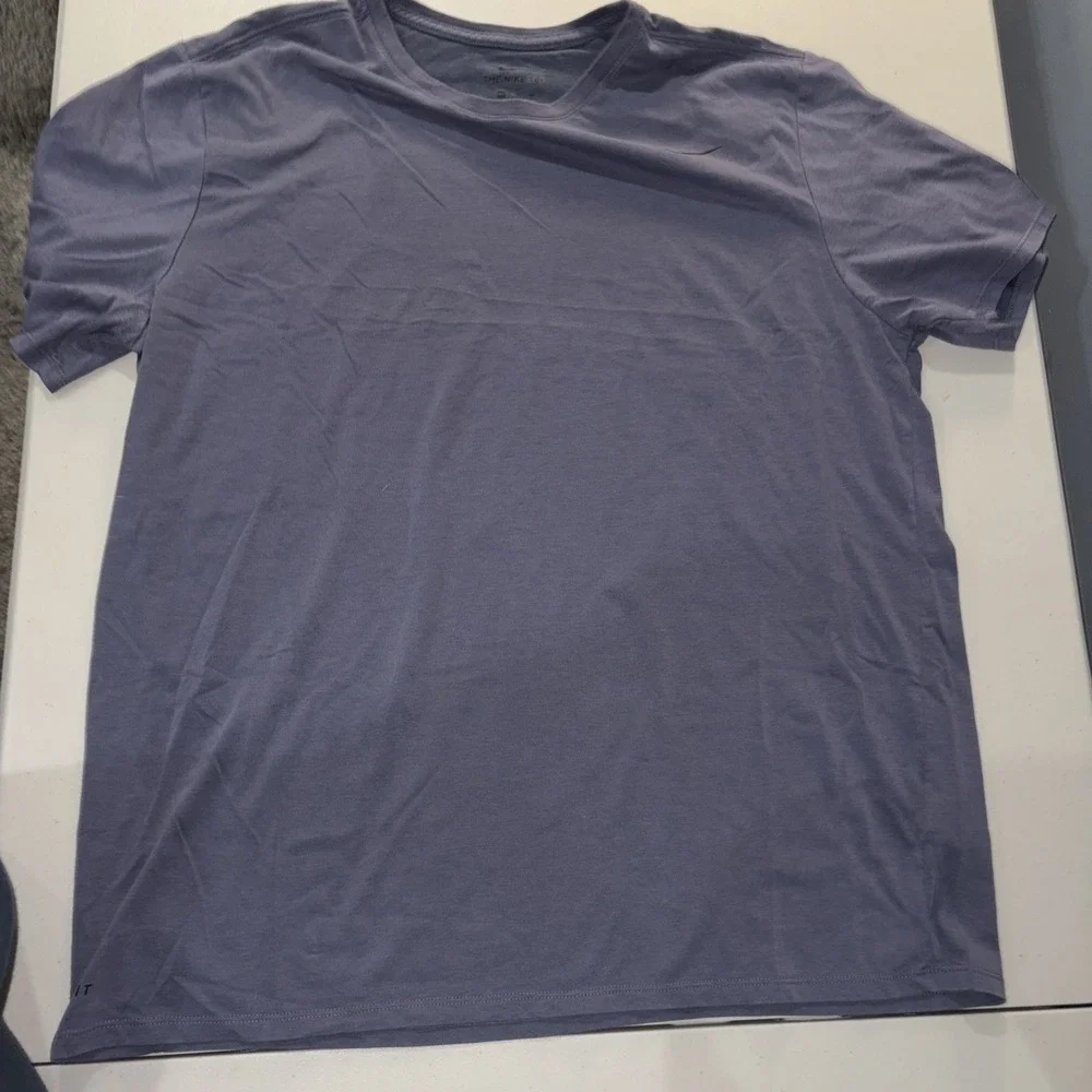 Nike Short Sleeve Dri Fit Shirt- 2XL Grey