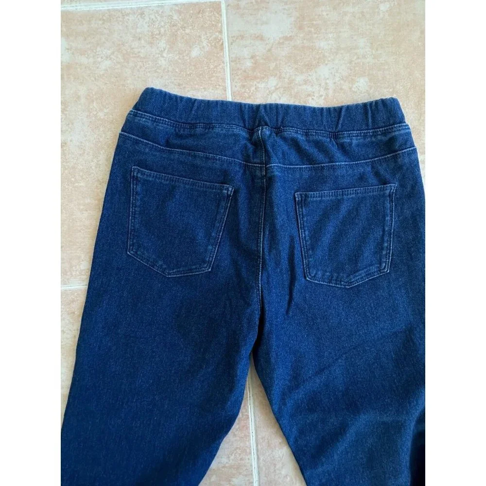 Uniqlo *pre owned*