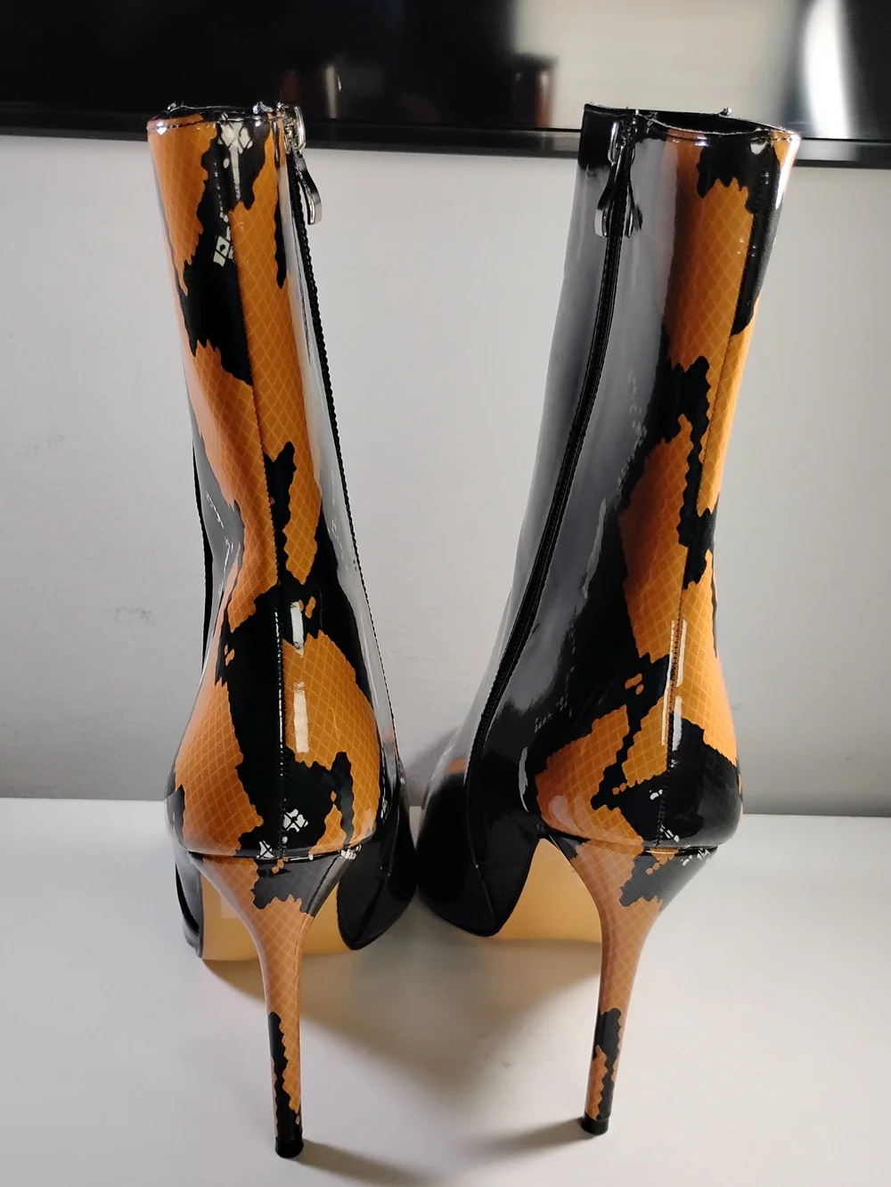Ego Patent Snake Print Stiletto Ankle Boots Women's Size 8 – New