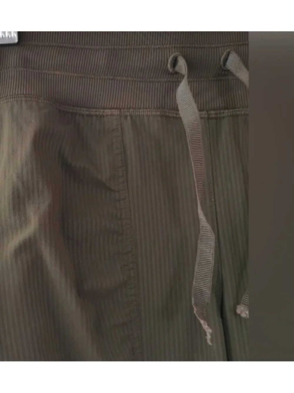 lululemon athletica relaxed fitting