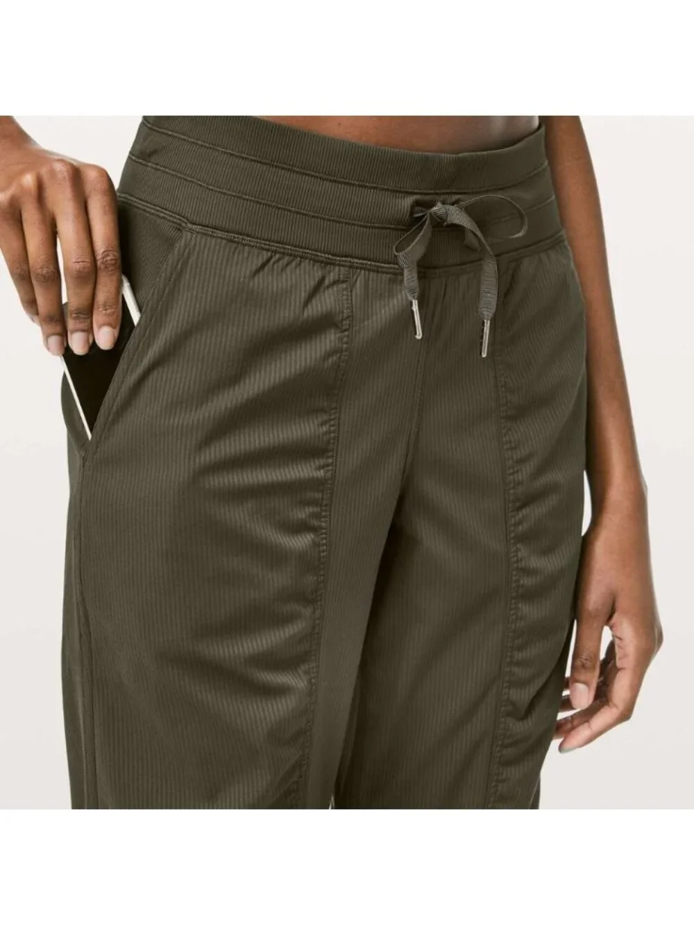 lululemon athletica relaxed fitting