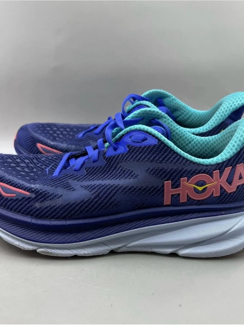 Hoka women running