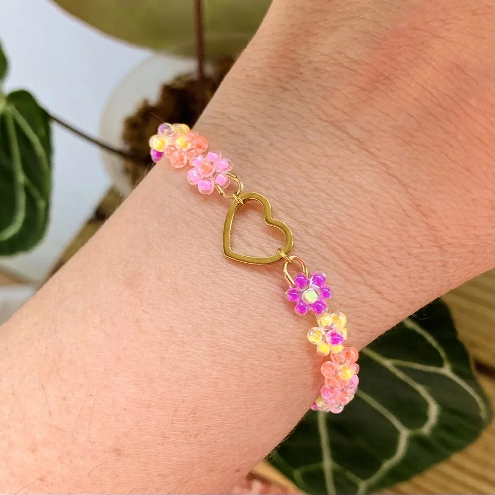 Handmade Neon Daisy Bracelet w/Gold Heart Adjustable Beaded Bracelet Boho Y2K