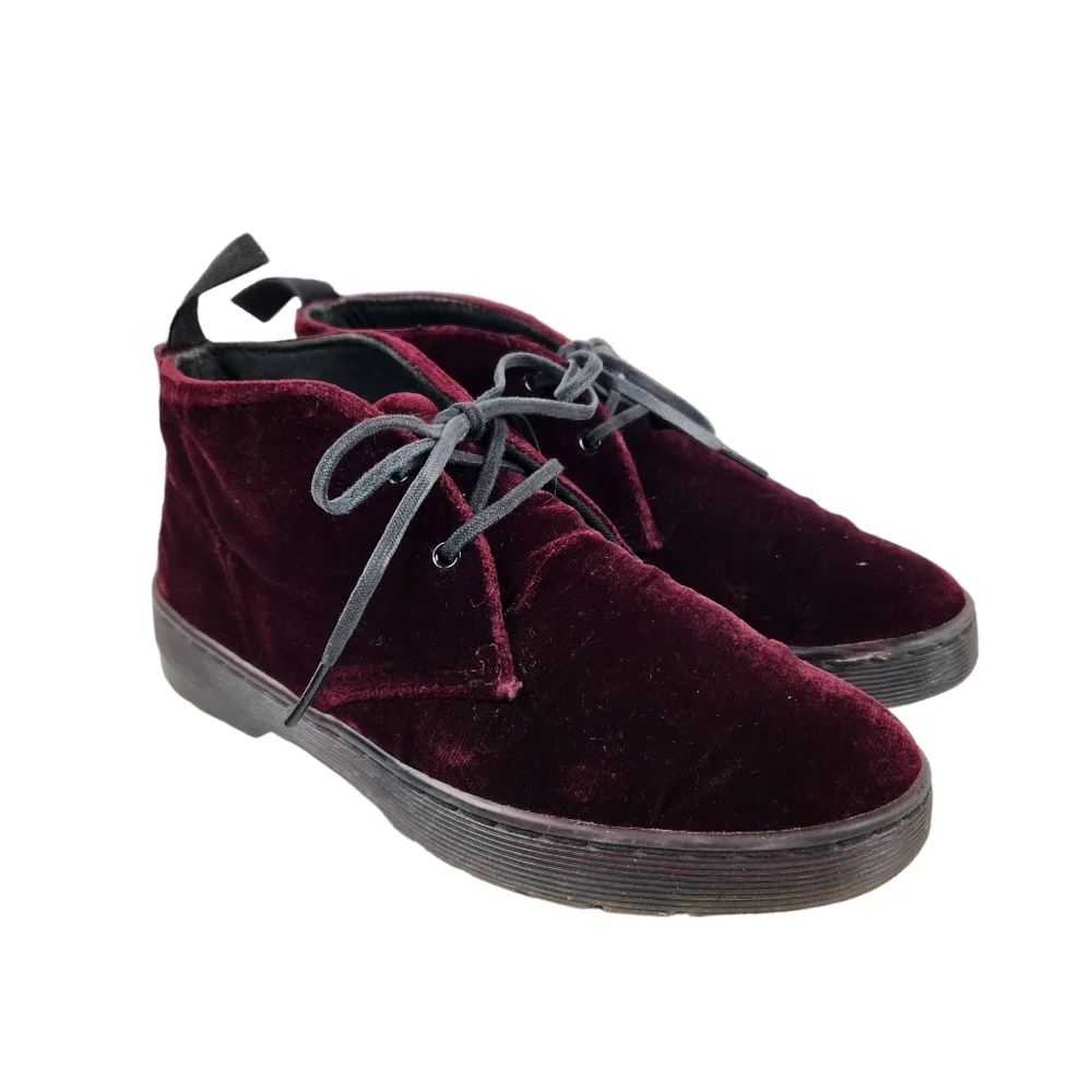 Dr. Martens Daytona Cherry Red Velvet Desert Low Chukka Wine Boots Womens Size 5