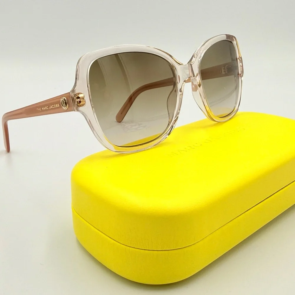 Marc Jacobs gradient beige