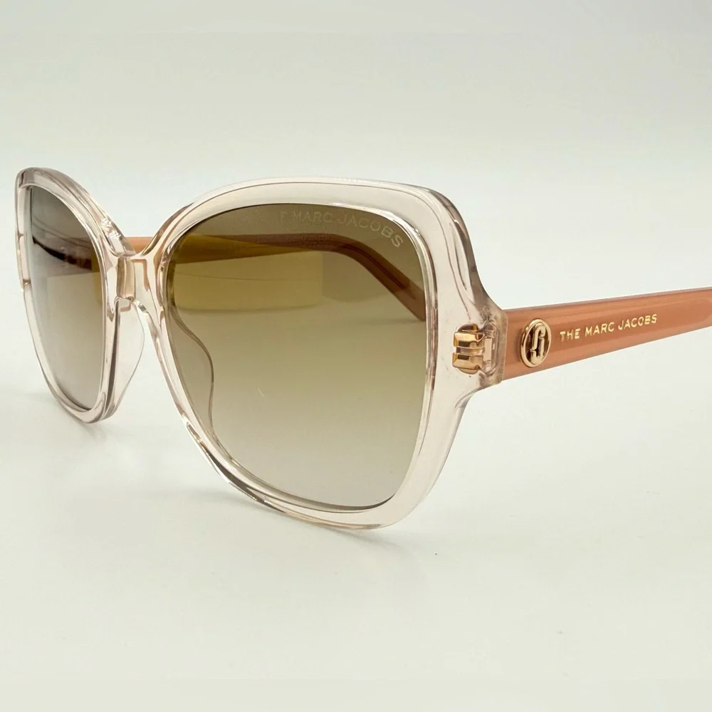 Marc Jacobs authentic oversized luxury