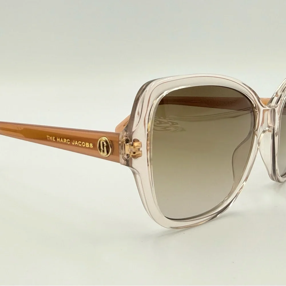 Marc Jacobs stylish 55 subtle