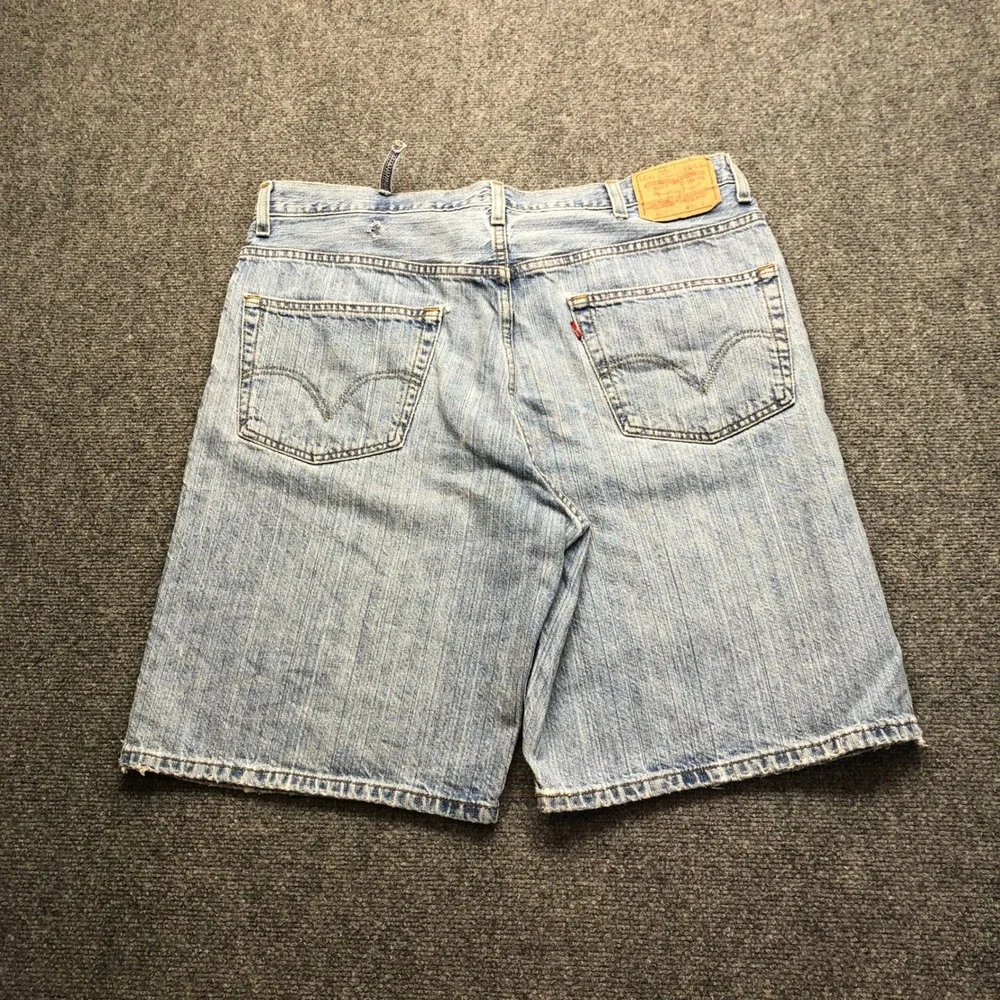 Levis levi 550