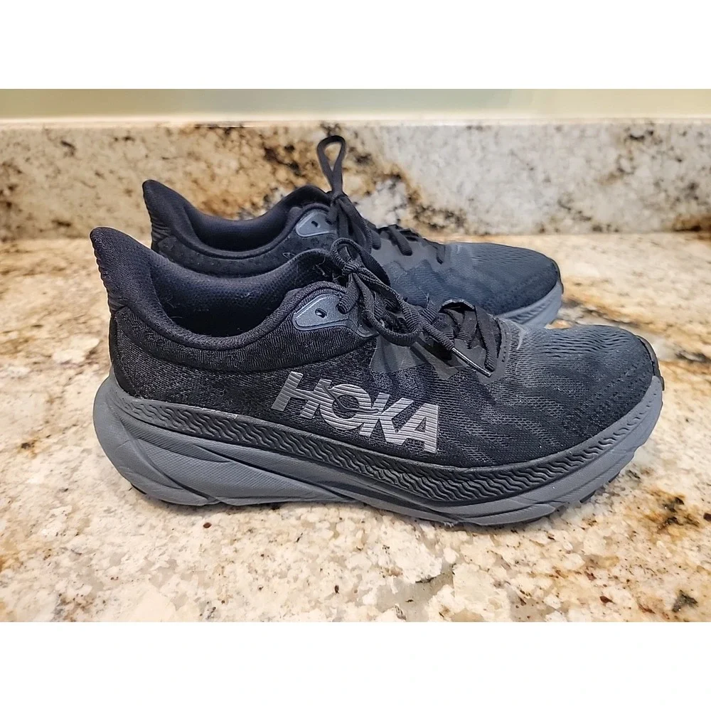 Hoka One One hoka one