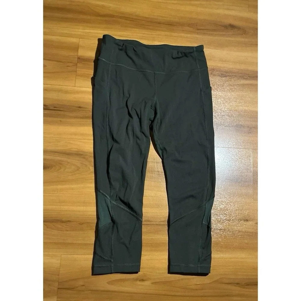 Womens Lululemon Athletica Performance Training Active Capri Leggings