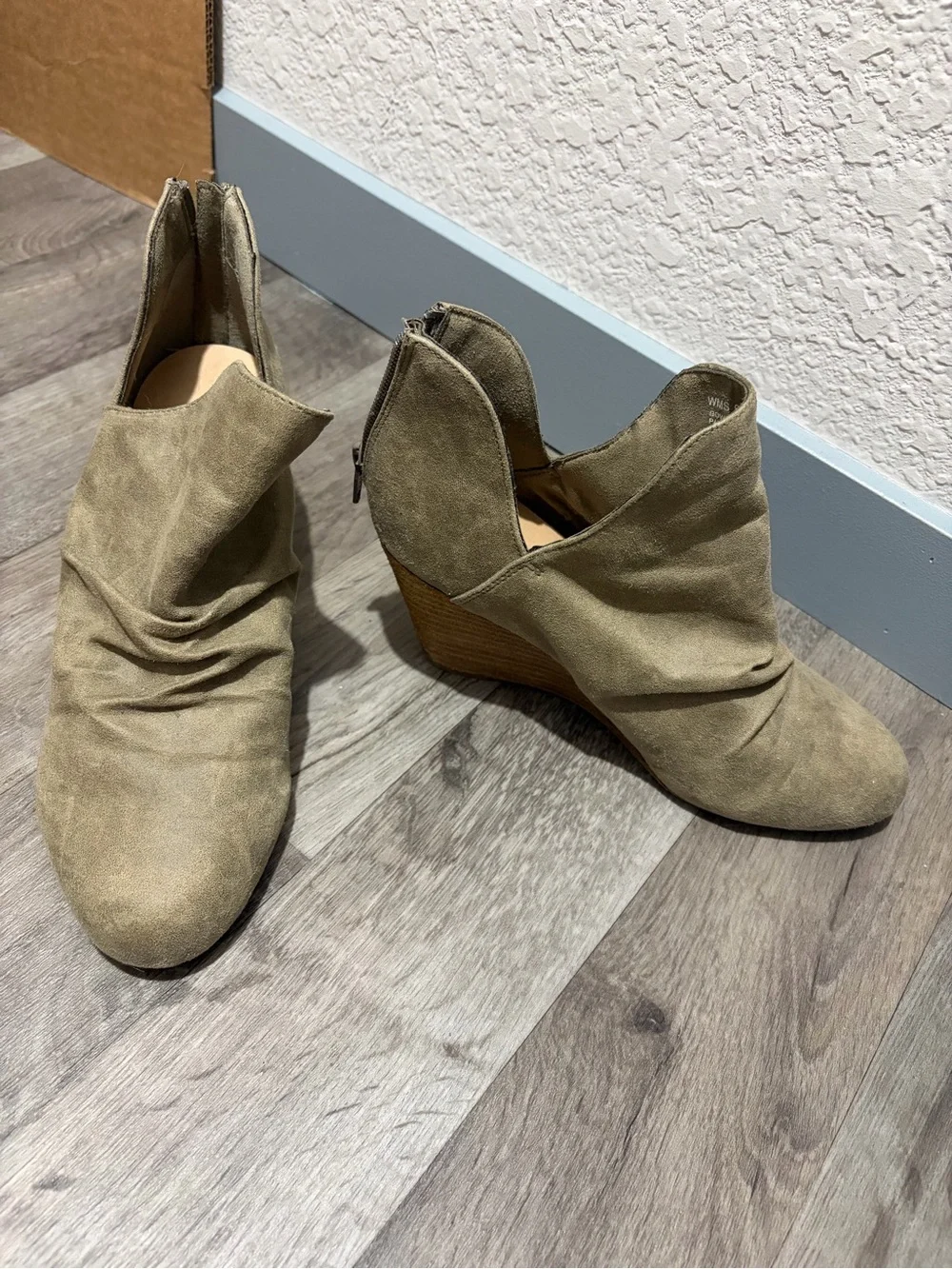 Gowner versatile heel ankle