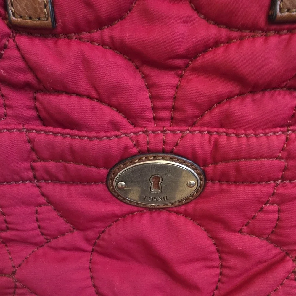 Fossil red quilted