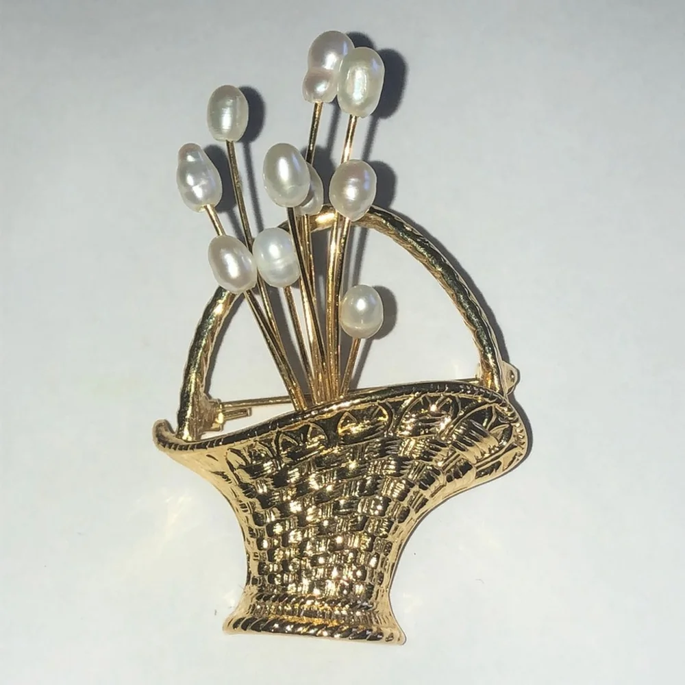 Vintage Gold Tone Basket Brooch with Faux Pearls