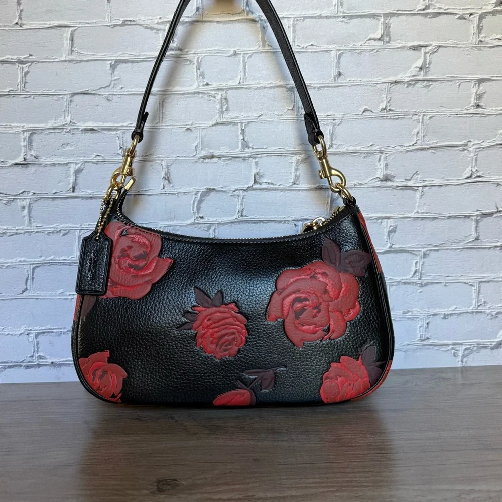 Coach inside 75