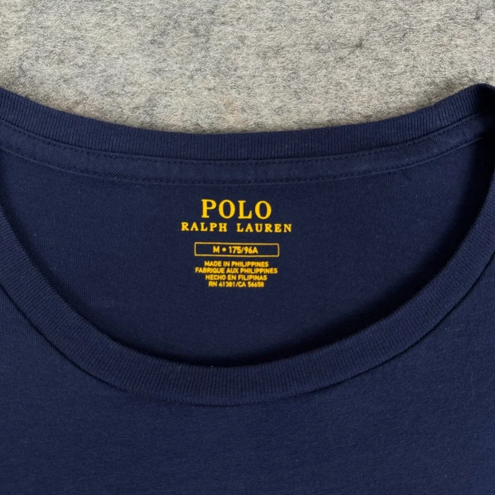 Polo Ralph Lauren item polo