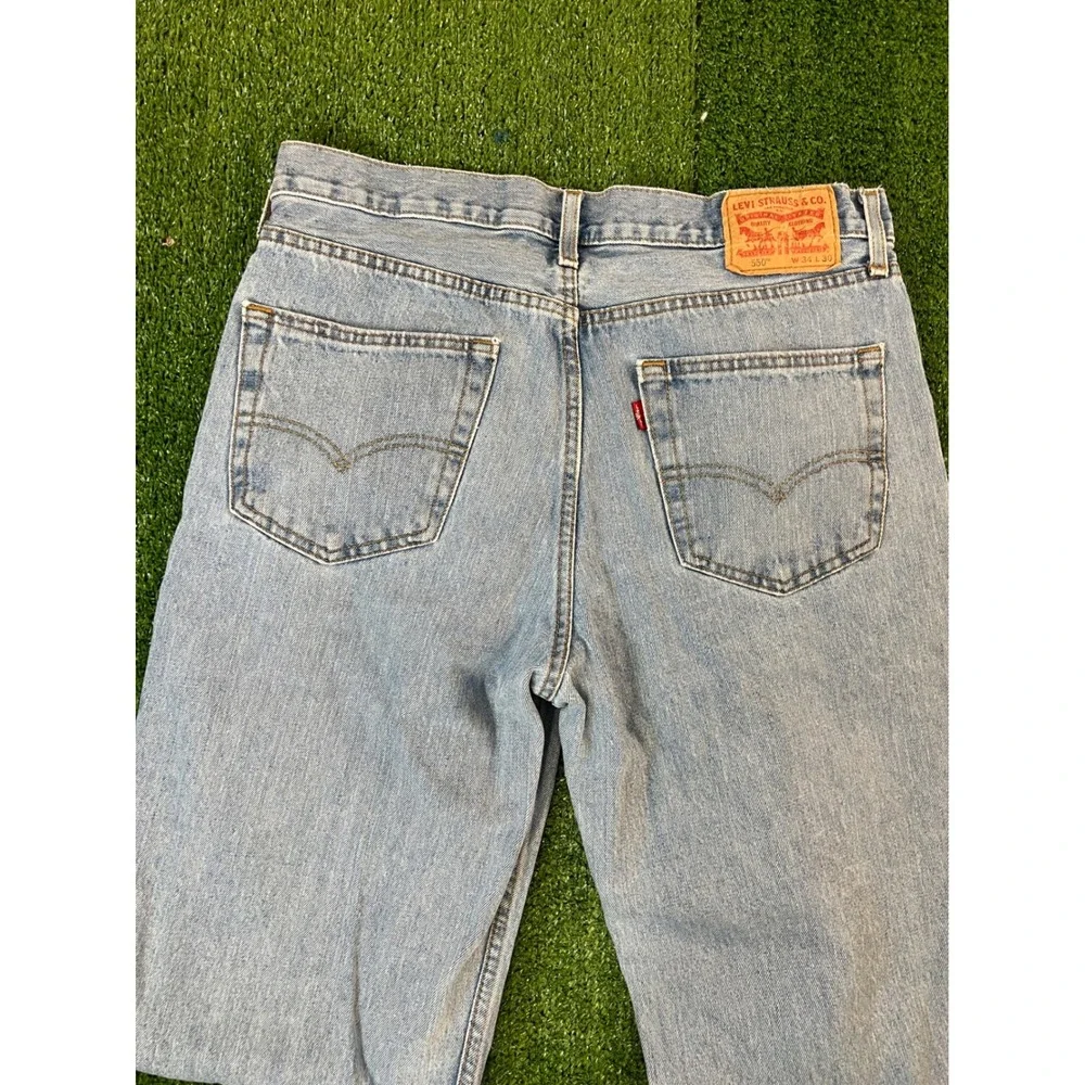 Levis levi 550