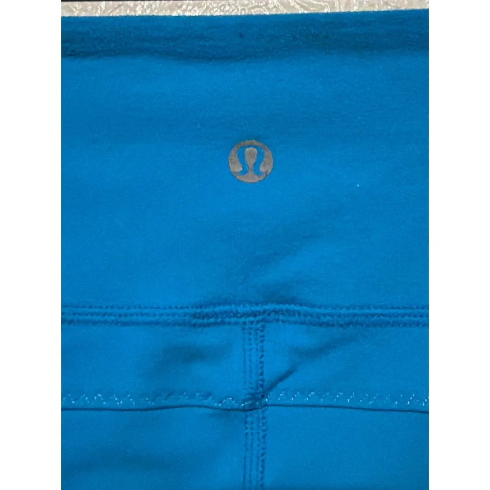 lululemon athletica wicking iconic