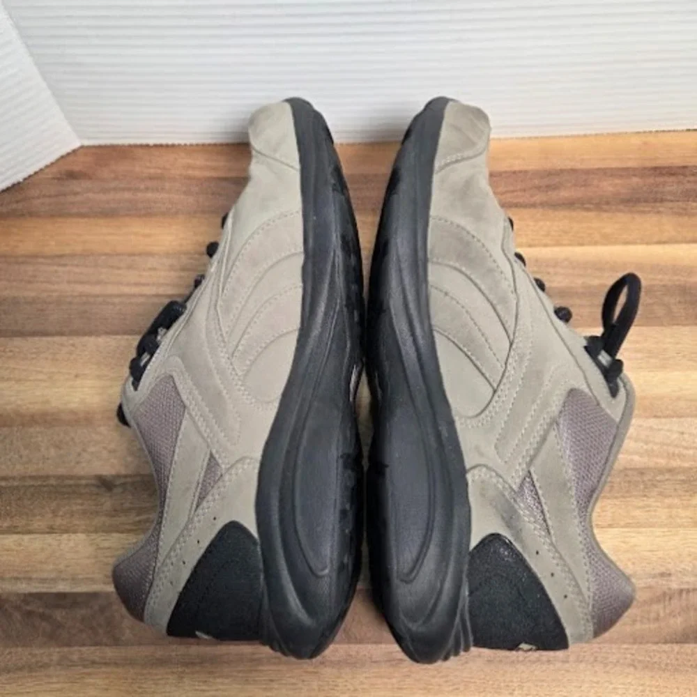 Reebok walk ultra