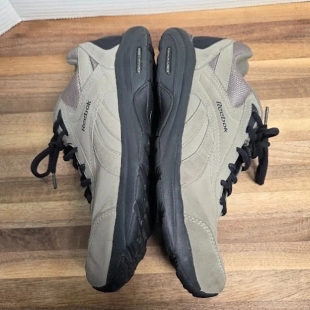 Reebok walk ultra