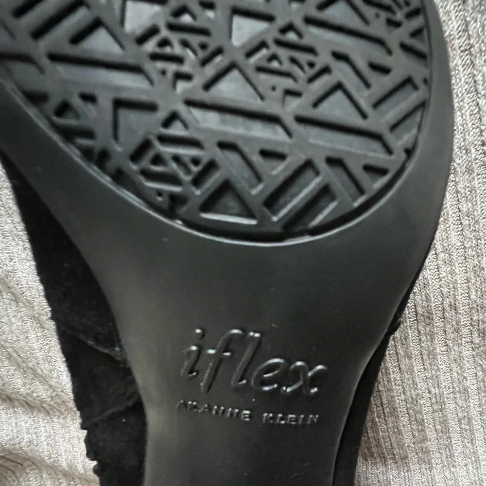 Anne Klein iFlex Greta Black Suede Side Zip Boots NWOB. 7.5M