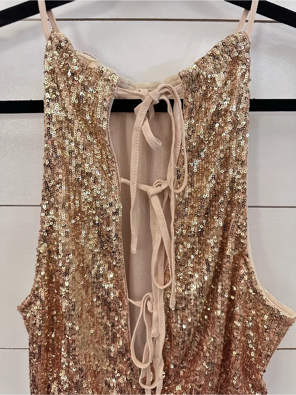 Free People date tie length