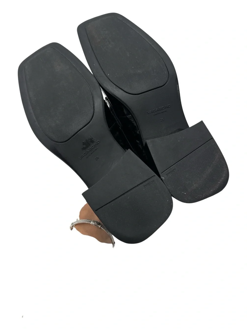 Vagabond sleek black