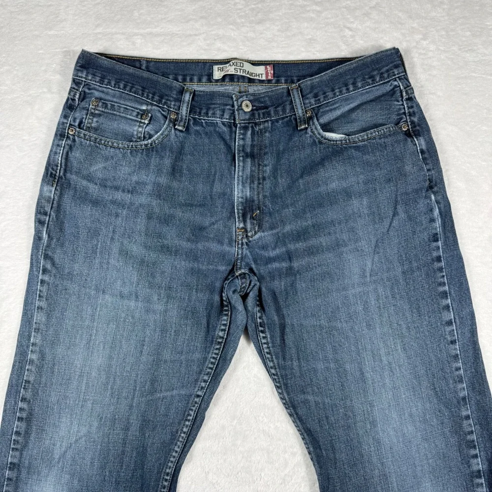 Levis levis 559