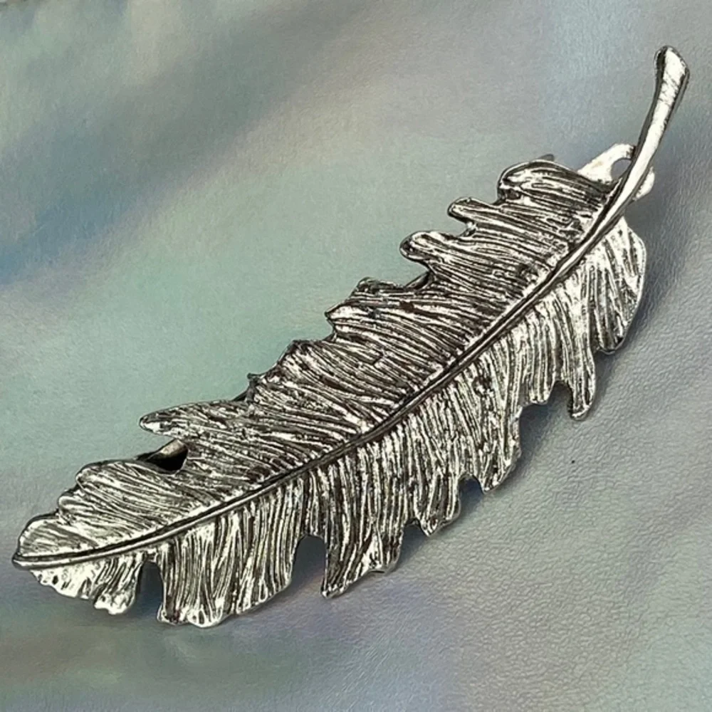 N/A silver tone