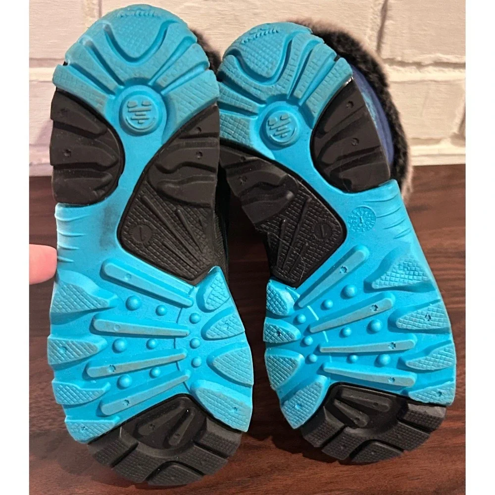 Kamik ••worn once