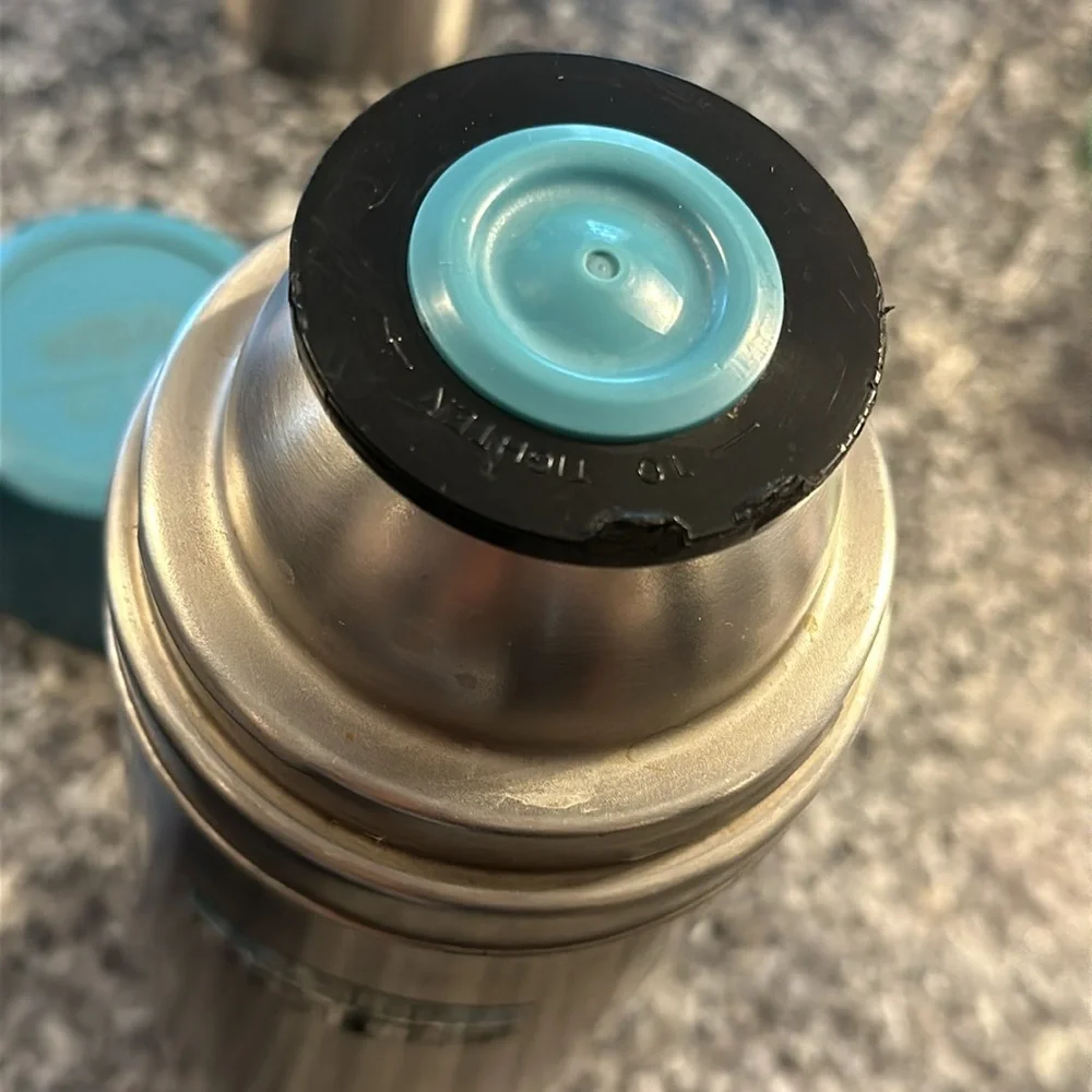 Thermos box smoke or