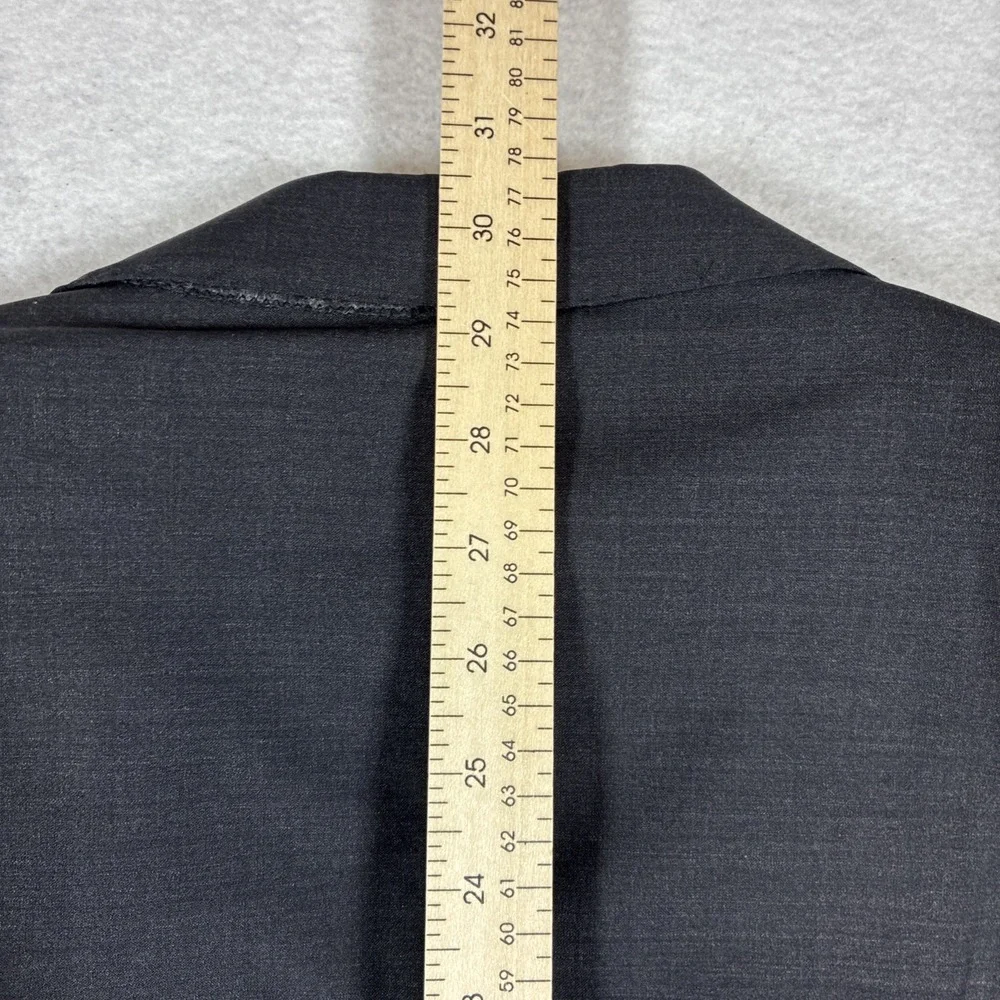 Brooks Brothers features style