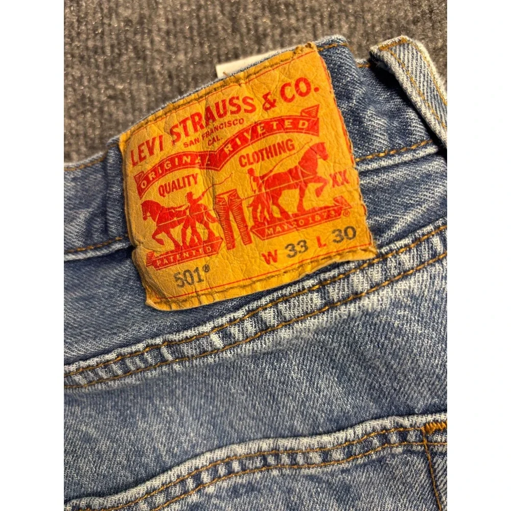 Levis buy shipping