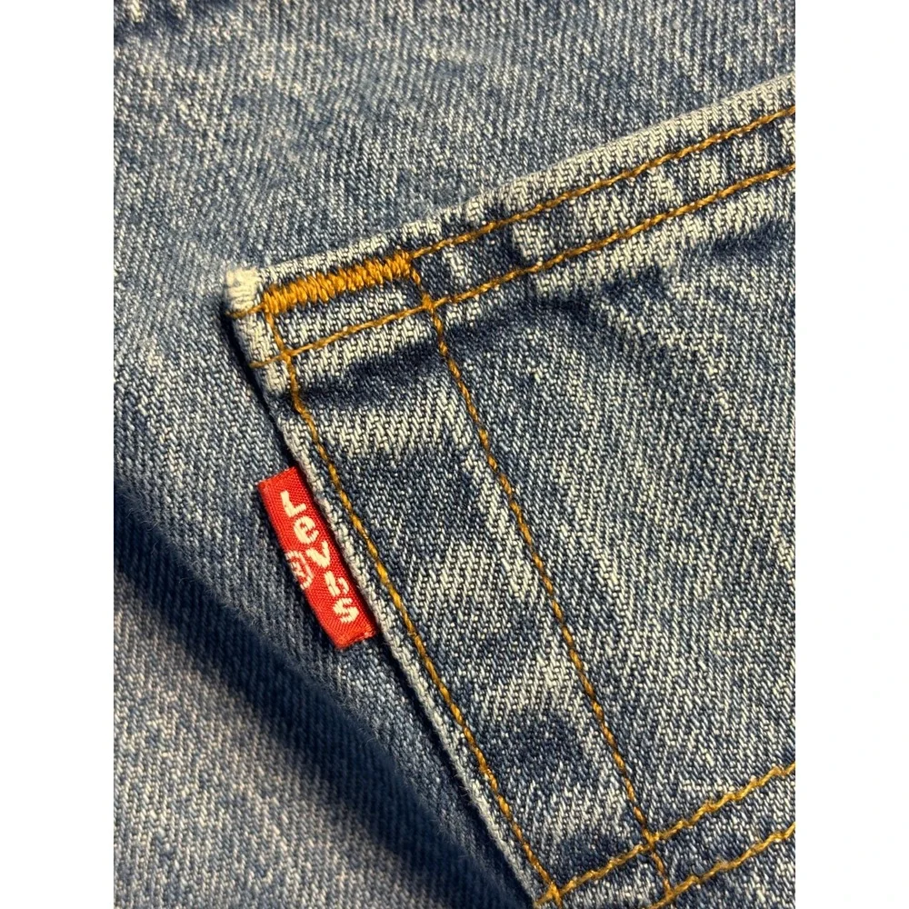 Levis medium denim will