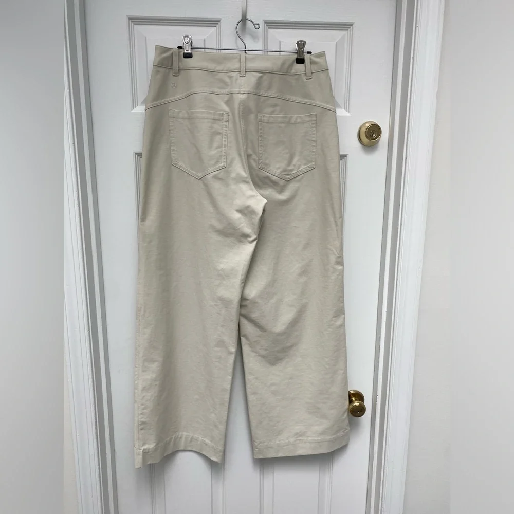 lululemon athletica smooth neutral