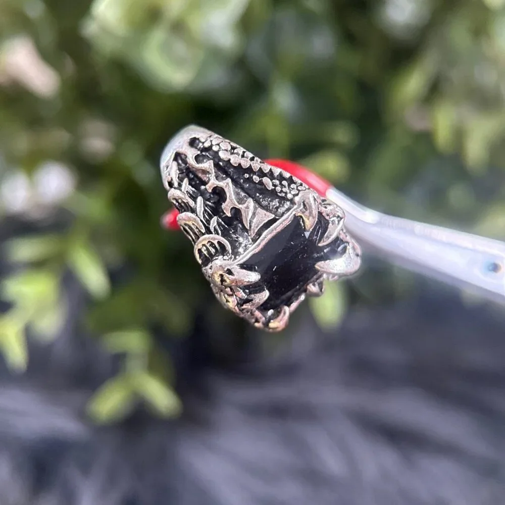 N/A *silver clawed