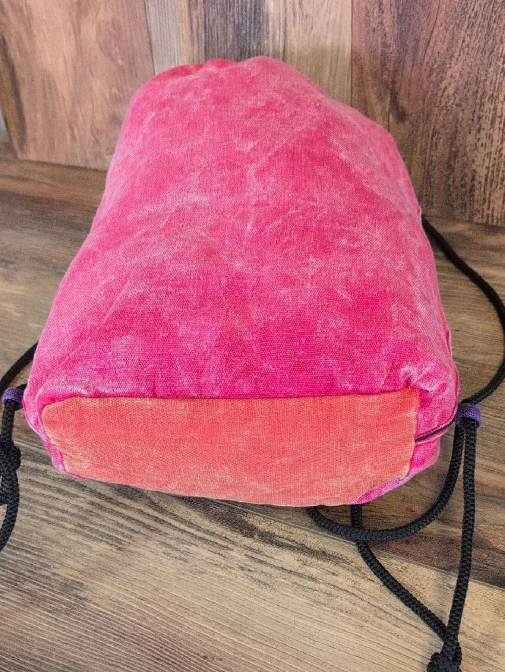 N/A vibrant pink