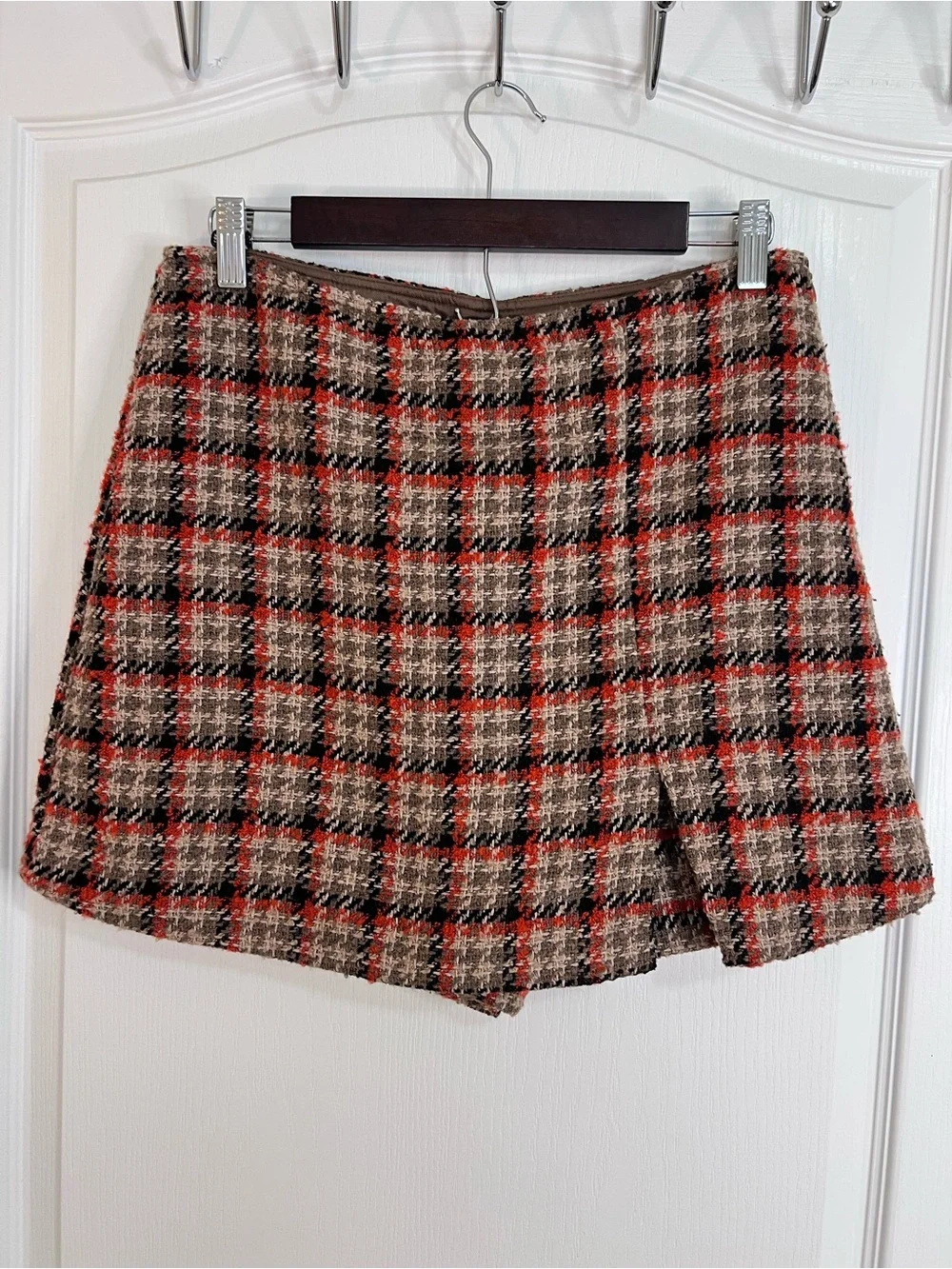 Baccini chic plaid