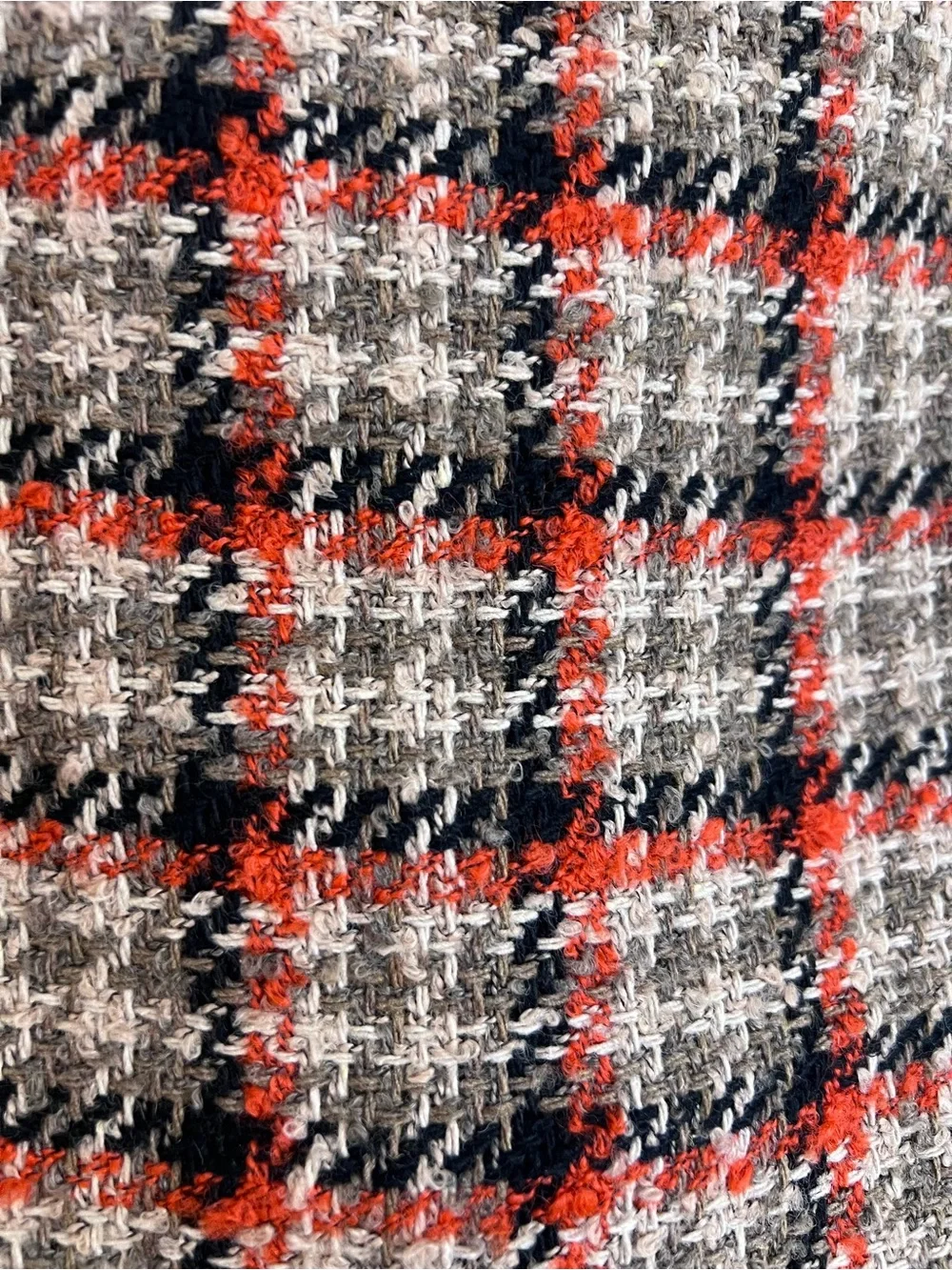 Baccini chic plaid