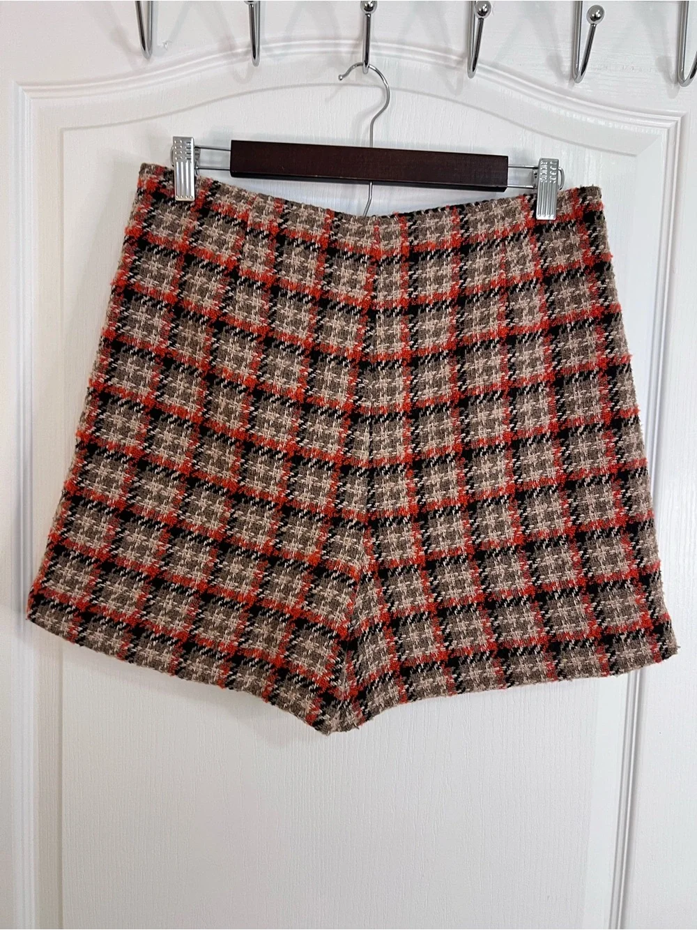 Baccini chic plaid